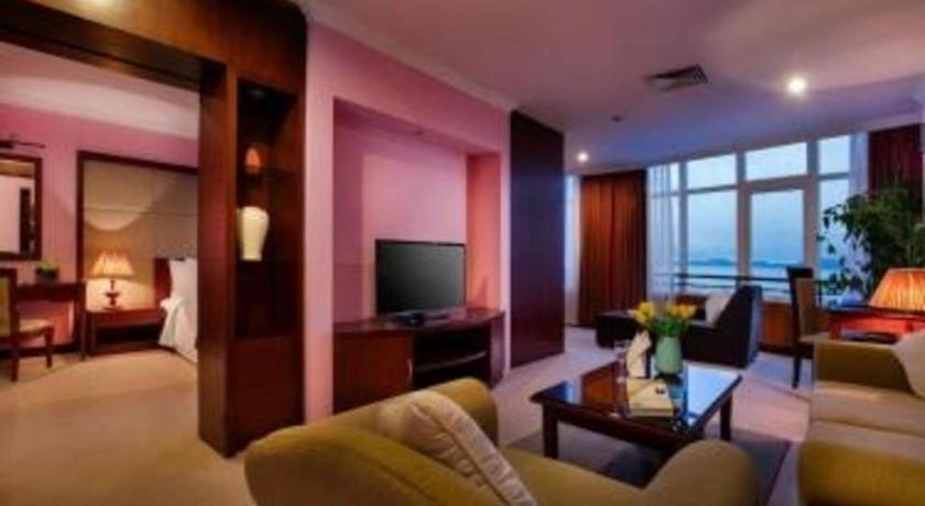 הלונג Halong Pearl Hotel מראה חיצוני תמונה