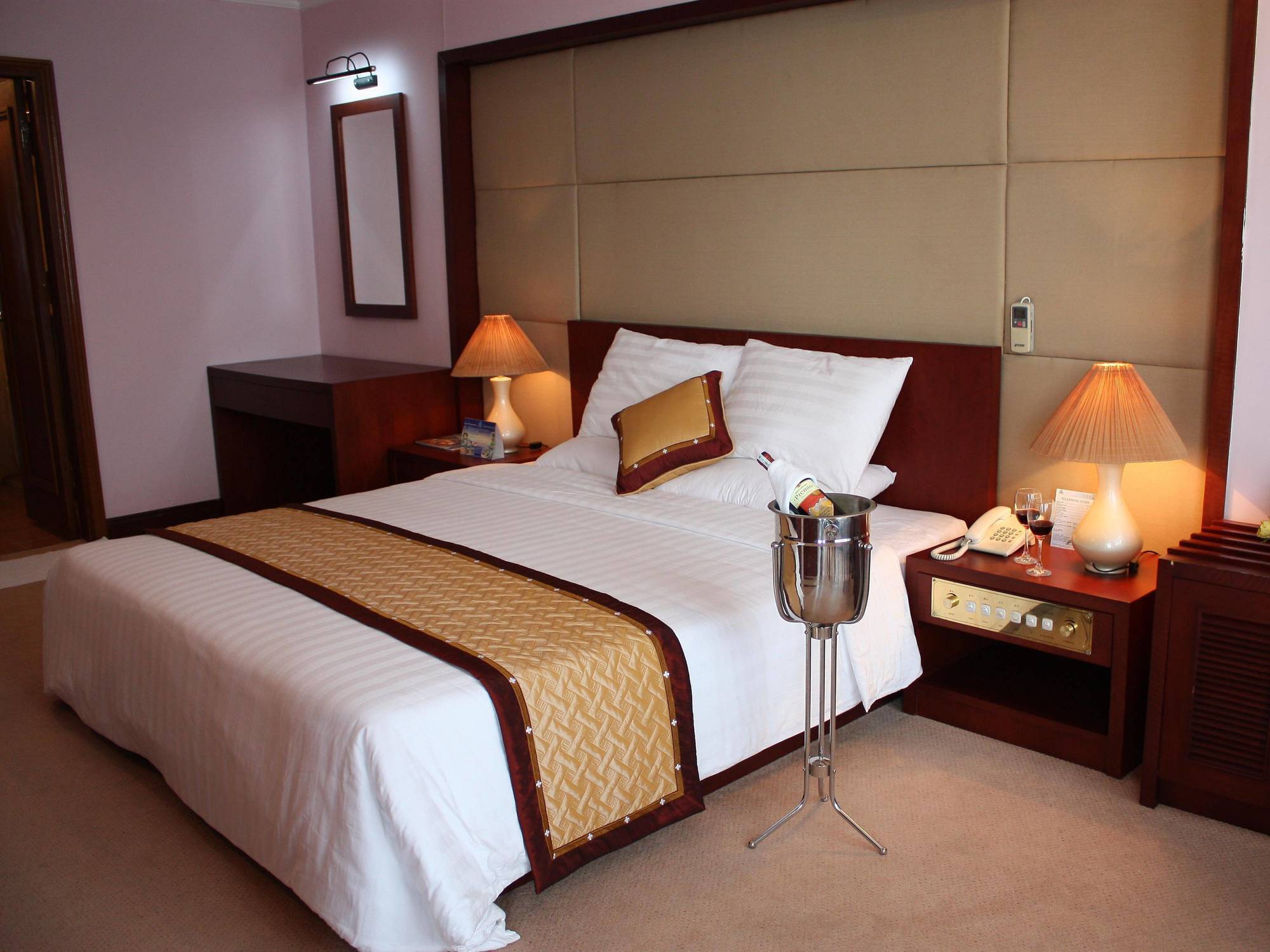 הלונג Halong Pearl Hotel מראה חיצוני תמונה